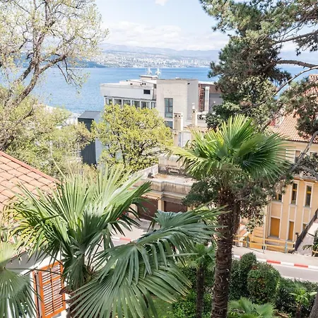 Virna شقة أوباتيا